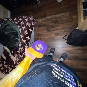 Meet your Posher, Hunter